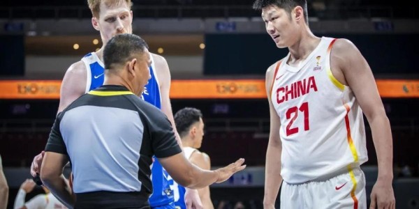 开云娱乐中心-落后11分完成逆转！中国男篮两连胜，掌握主动权，首支出线队诞生